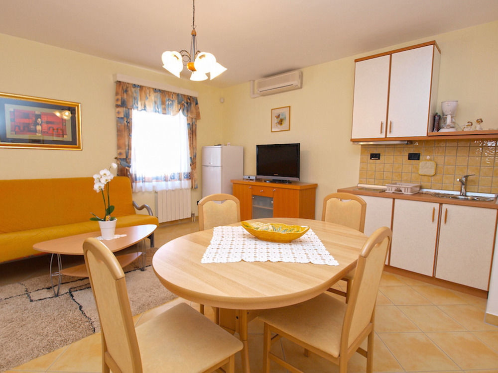 מדולין Villa Vizula מראה חיצוני תמונה