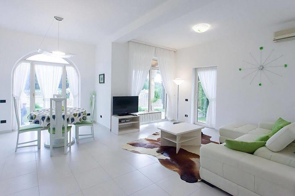 מדולין Villa Vizula מראה חיצוני תמונה