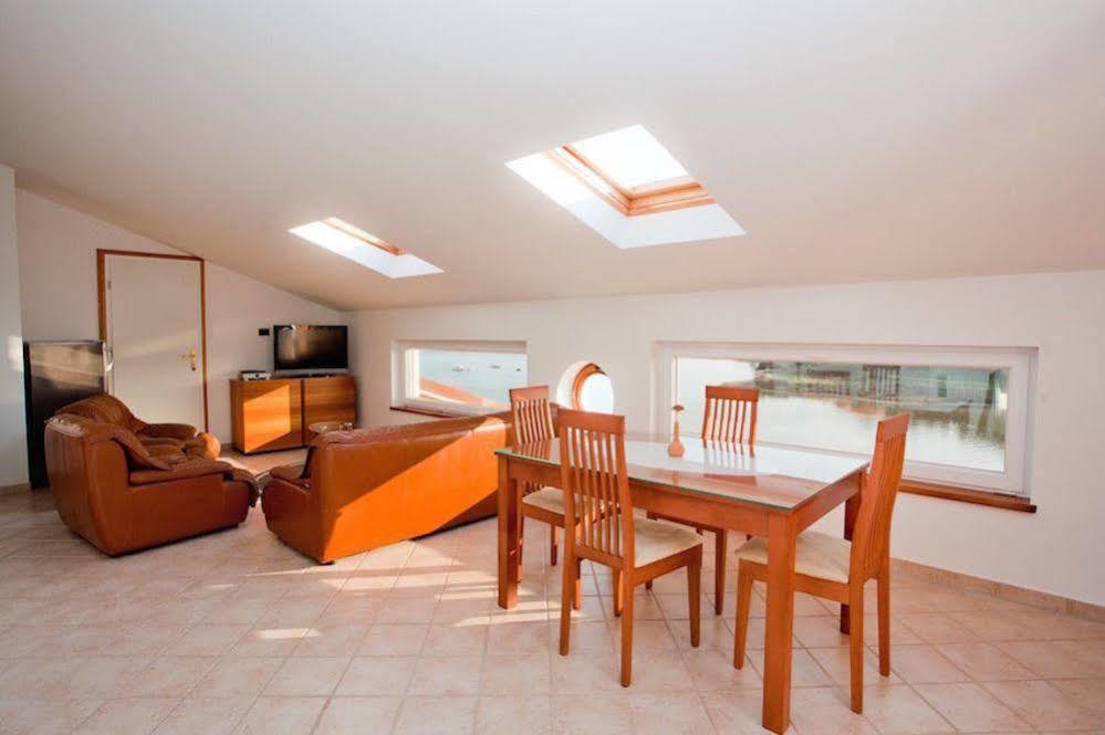 מדולין Villa Vizula מראה חיצוני תמונה